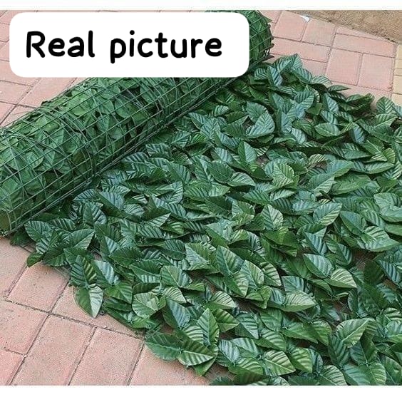 3M Quality Balcony Privacy fence- with many leaves💥measurements:3 meters in length and 1 meter in height 💥 Provides privacy and security for your outdoor space Made of durable materials for l