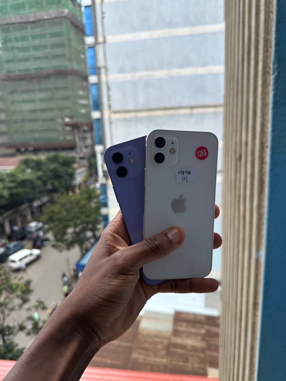 IPHONE 12 FEATURES A 6.1-INCH OLED DISPLAY, A14 BIONIC CHIP, DUAL 12MP CAMERAS, 5G SUPPORT, AND A 90%+ BATTERY HEALTH FOR STRONG DAILY PERFORMANCE.