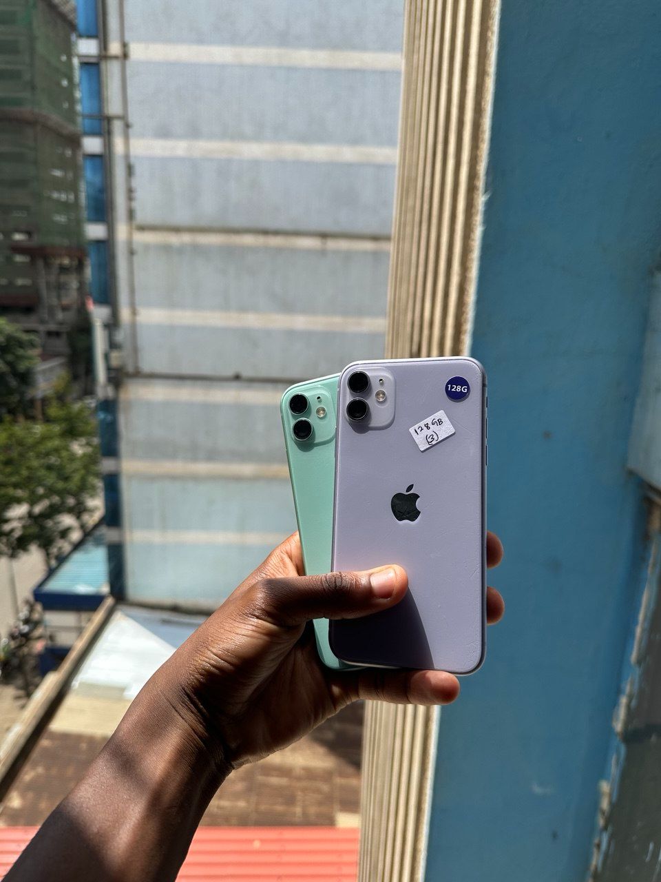 APPLE IPHONE 11 128GB FEATURES A 6.1-INCH LCD DISPLAY, A13 BIONIC CHIP, DUAL 12MP CAMERAS, FACE ID, AND ALL-DAY BATTERY LIFE WITH SMOOTH PERFORMANCE.