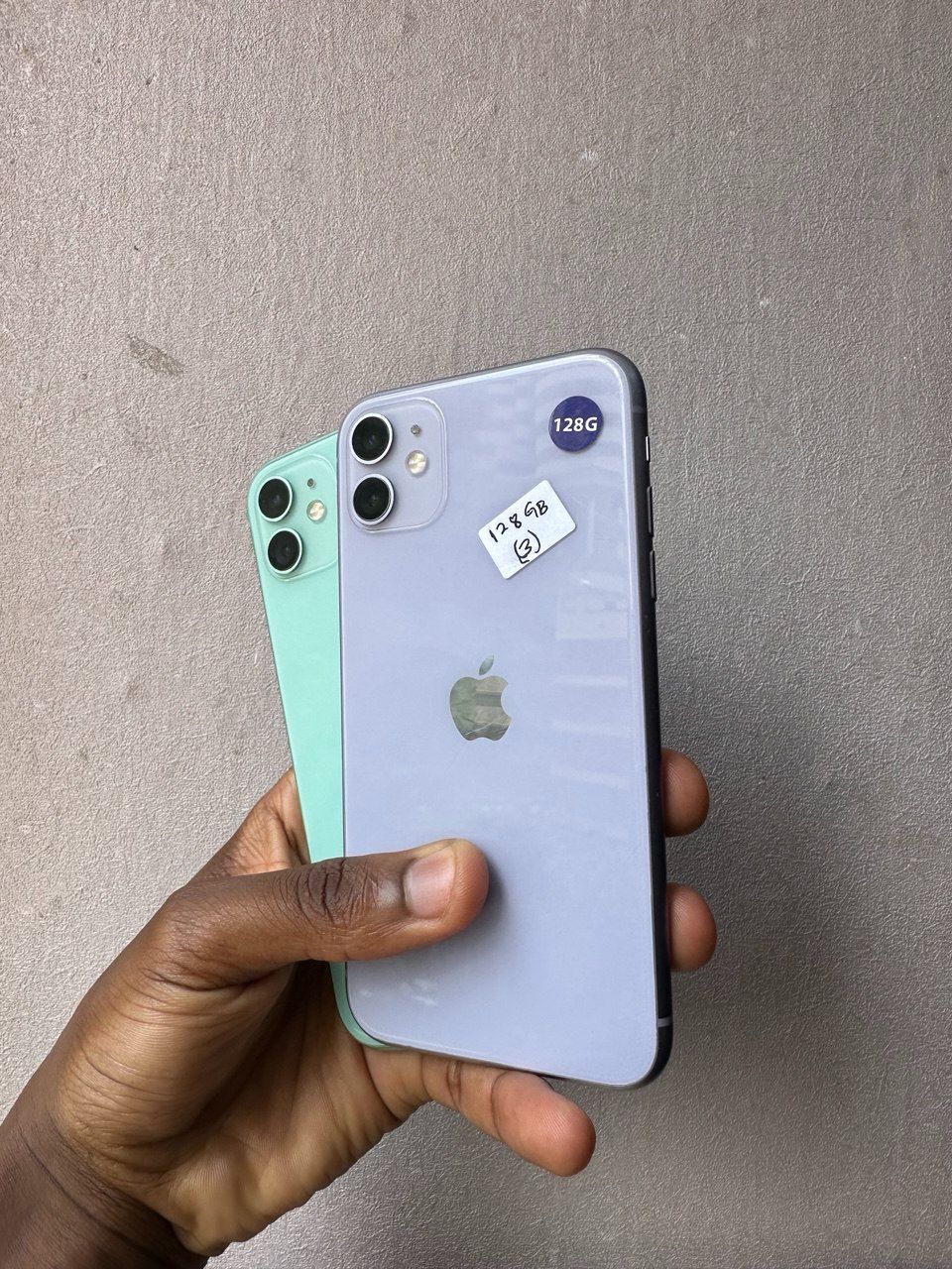 APPLE IPHONE 11 128GB FEATURES A 6.1-INCH LCD DISPLAY, A13 BIONIC CHIP, DUAL 12MP CAMERAS, FACE ID, AND ALL-DAY BATTERY LIFE WITH SMOOTH PERFORMANCE.