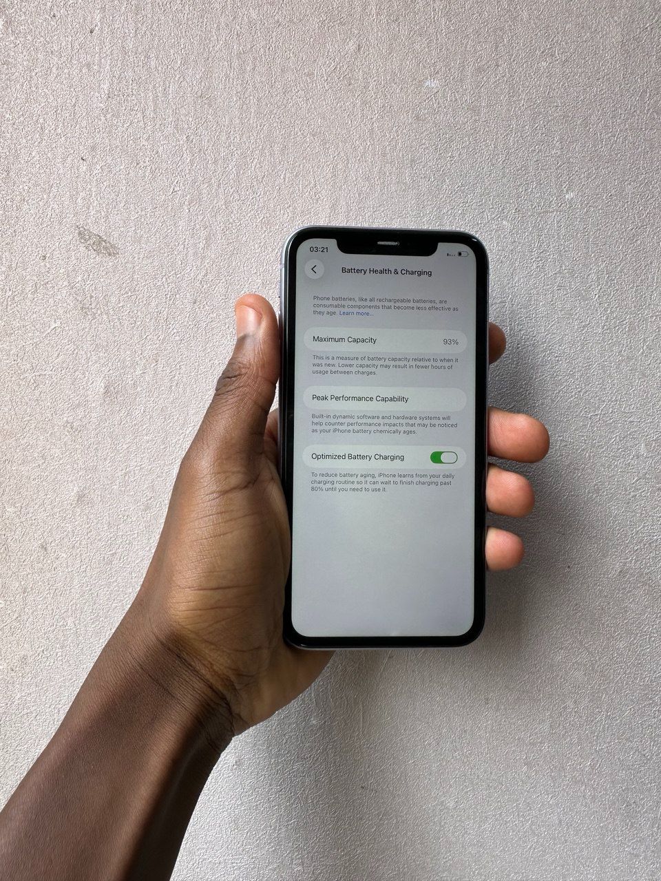 APPLE IPHONE 11 128GB FEATURES A 6.1-INCH LCD DISPLAY, A13 BIONIC CHIP, DUAL 12MP CAMERAS, FACE ID, AND ALL-DAY BATTERY LIFE WITH SMOOTH PERFORMANCE.