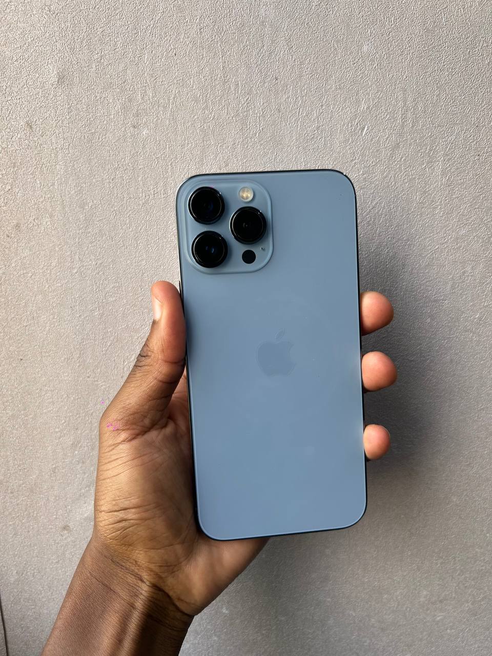 IPHONE 13 PRO MAX IN MINT CONDITION: LOOKS BRAND NEW, NO VISIBLE DAMAGE, FULLY TESTED, ALL PARTS UNCHANGED, 100% BATTERY HEALTH, SMOOTH PERFORMANCE, CLEAN AND RELIABLE.