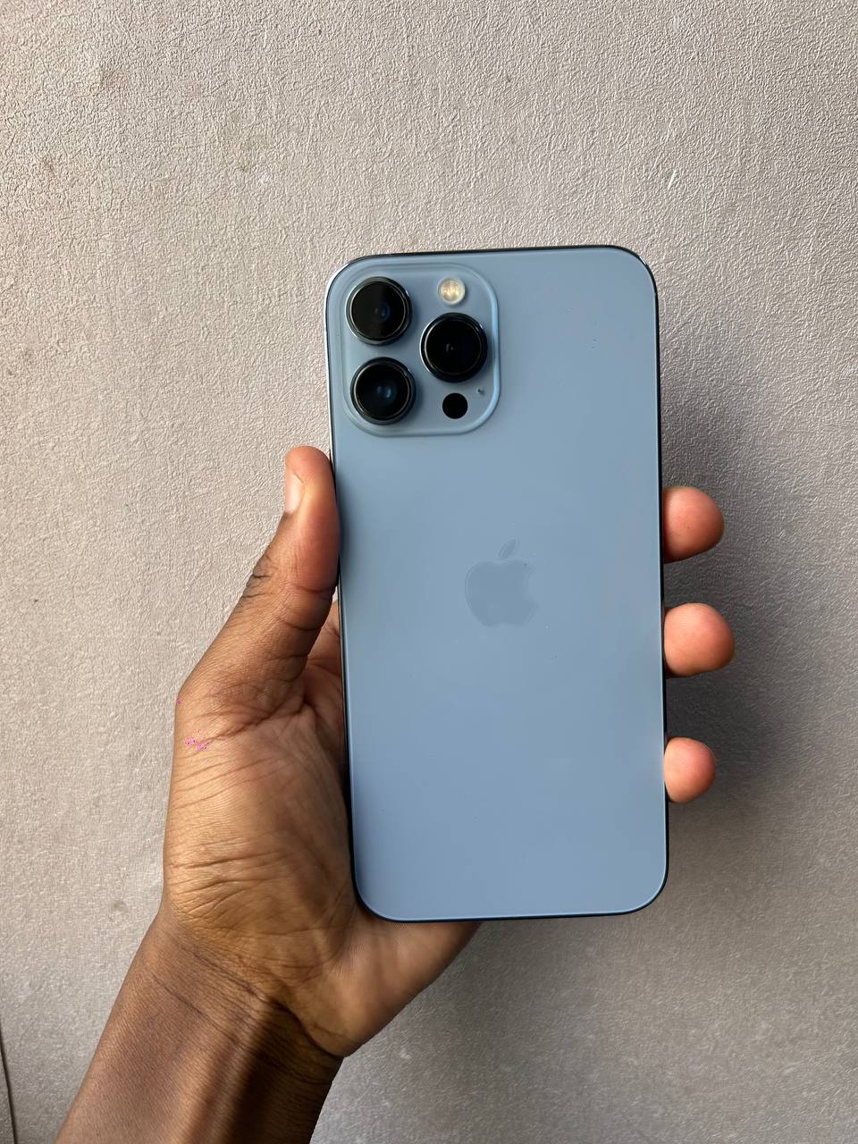 IPHONE 13 PRO MAX IN MINT CONDITION: LOOKS BRAND NEW, NO VISIBLE DAMAGE, FULLY TESTED, ALL PARTS UNCHANGED, 100% BATTERY HEALTH, SMOOTH PERFORMANCE, CLEAN AND RELIABLE.