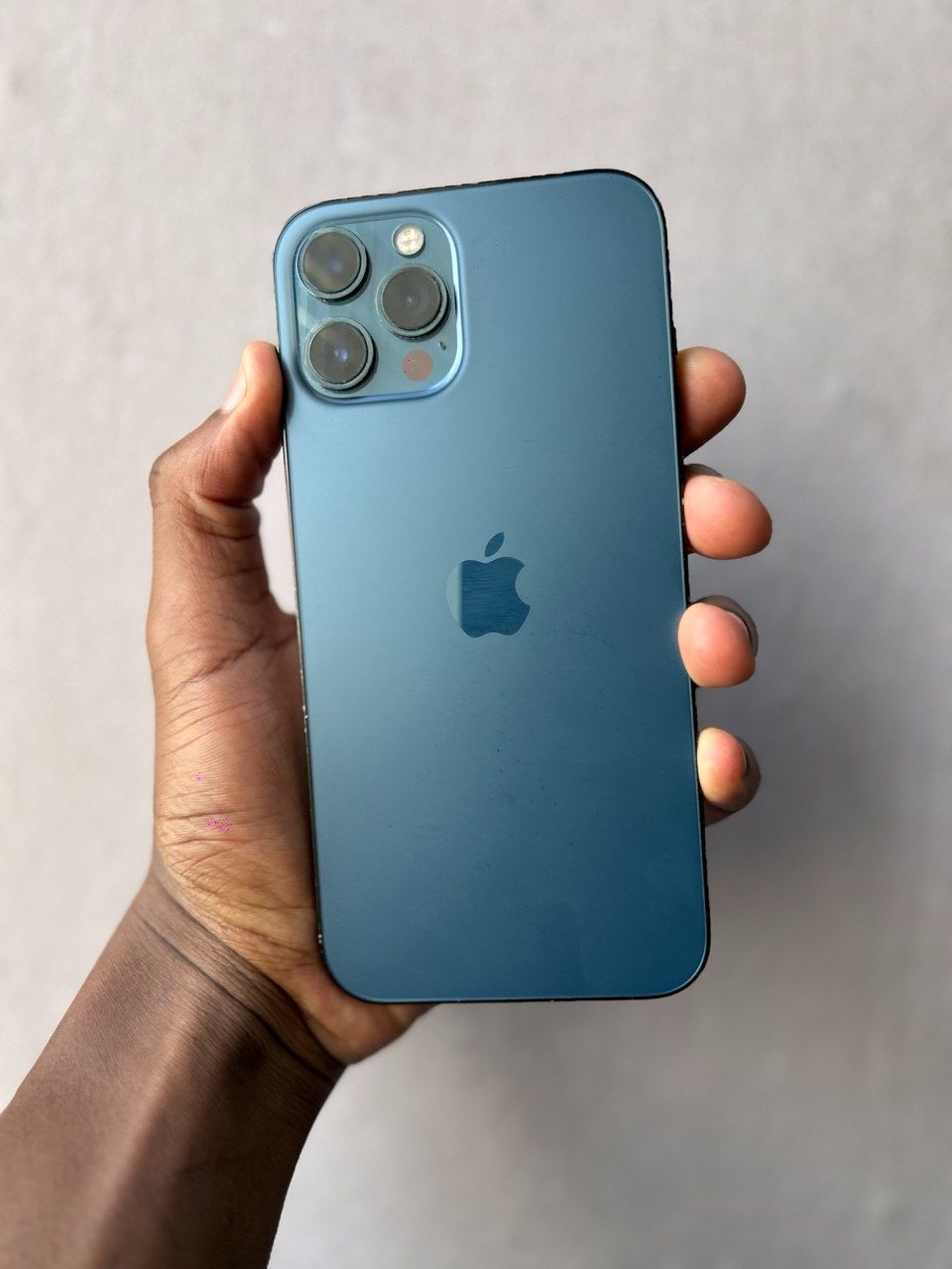 IPHONE 12 PRO MAX – 256GB STORAGE, 82% BATTERY HEALTH, FULLY FUNCTIONAL WITH SMOOTH PERFORMANCE, ONLY MINOR BLACK SCREEN PATCHES THAT DO NOT AFFECT USAGE OR OVERALL EXPERIENCE.