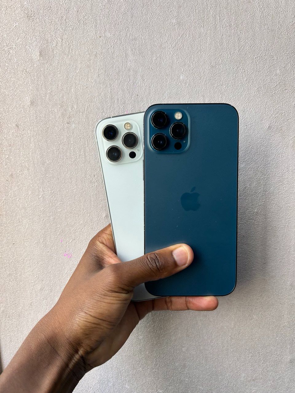 IPHONE 12 PRO MAX – 256GB STORAGE, 82% BATTERY HEALTH, FULLY FUNCTIONAL WITH SMOOTH PERFORMANCE, ONLY MINOR BLACK SCREEN PATCHES THAT DO NOT AFFECT USAGE OR OVERALL EXPERIENCE.