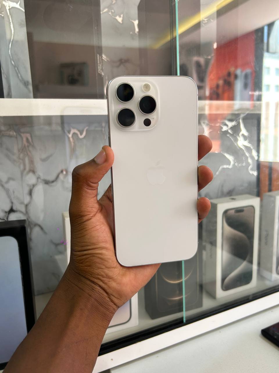 IPHONE 16 PRO MAX WITH ORIGINAL APPLE PARTS, FULLY FUNCTIONAL, CLEAN CONDITION, FACE ID WORKING, STRONG BATTERY, PREMIUM PERFORMANCE.