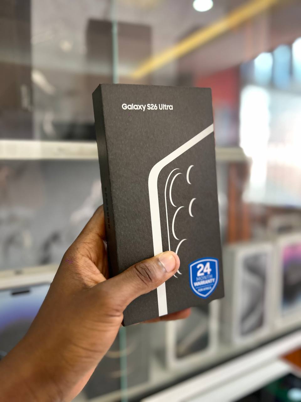 SAMSUNG S26 ULTRA 12GB RAM 512GB, MINT CONDITION, SUPER FAST PERFORMANCE, MASSIVE STORAGE, CLEAN LIKE NEW, ALL FEATURES WORKING, STRONG BATTERY, PREMIUM FLAGSHIP, UNDER WARRANTY.