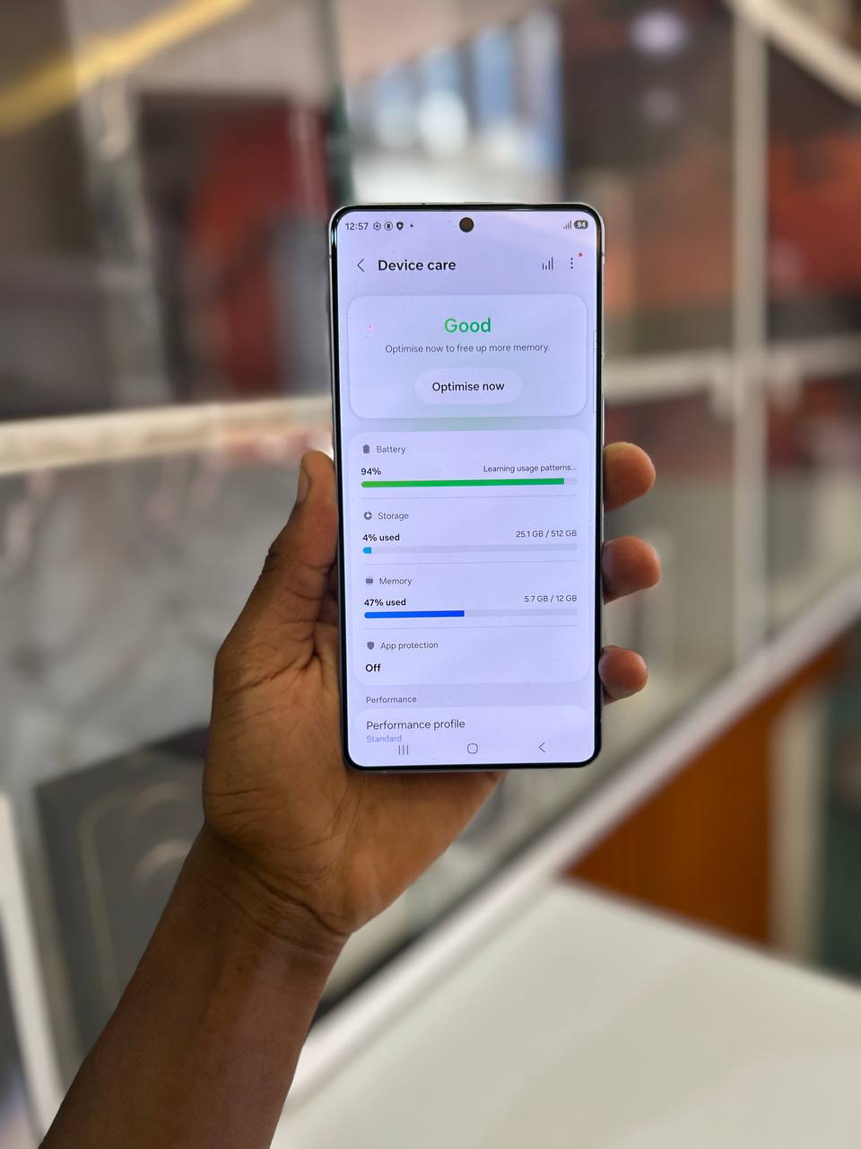 SAMSUNG S26 ULTRA 12GB RAM 512GB, MINT CONDITION, SUPER FAST PERFORMANCE, MASSIVE STORAGE, CLEAN LIKE NEW, ALL FEATURES WORKING, STRONG BATTERY, PREMIUM FLAGSHIP, UNDER WARRANTY.