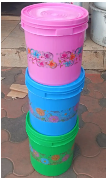 10l paint deco bucketKeep your laundry area tidy and your detergent easily accessible with Washing Bucket. Space-Saving The slim, rectangular shape of the Washing Bucket is designed to maximize your s