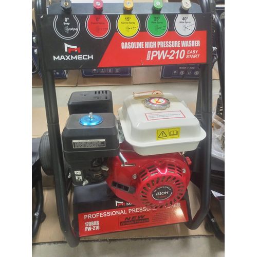 A Maxmech 7.0HP petrol pressure washer (3000 PSI) uses a 4-stroke 212cc petrol engine with recoil start and a 3.6L fuel tank