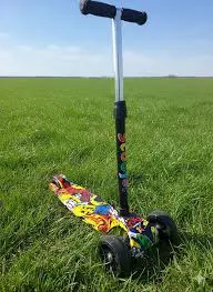 Kids 3-Wheel Scooter for Ages 2–10 Years – Adjustable Height Kick Scooter with LED Wheels | Outdoor Ride-On Toy for Boys & Girls