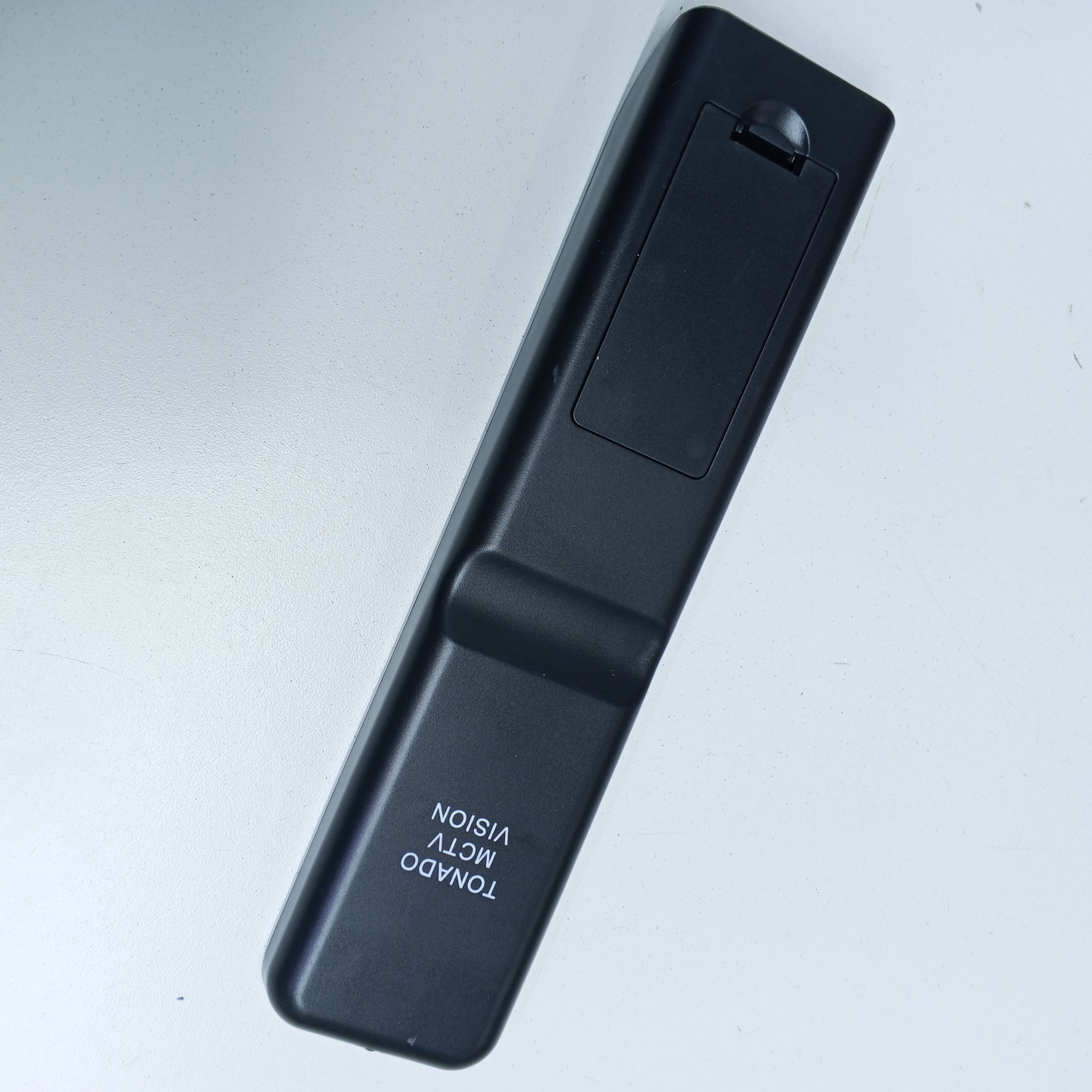 FAT 28 Universal Remote 
For: Tornado, vision &Mctv