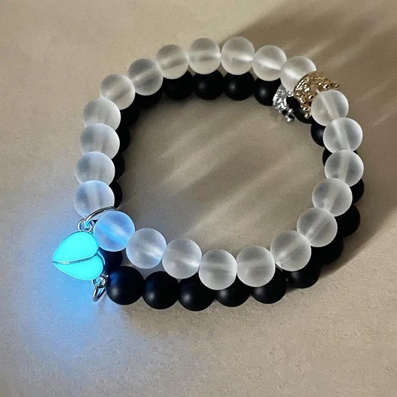 2pcs Handmade Crown Beaded Charms Bracelet Luminou Heart Glow In The Dark Couple Bracelet for Lover Men Women Fluorescent Gift A-2019