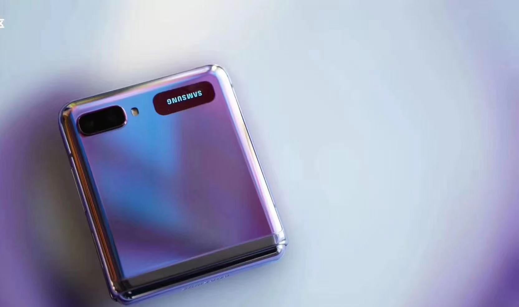 Samsung Galaxy Z Flip2 Refurbished Phone 5G Cellphone 256GB ROM 8GB RAM 6.7" + 1.9" Original Smart Phone Special Offer Perfect display screen