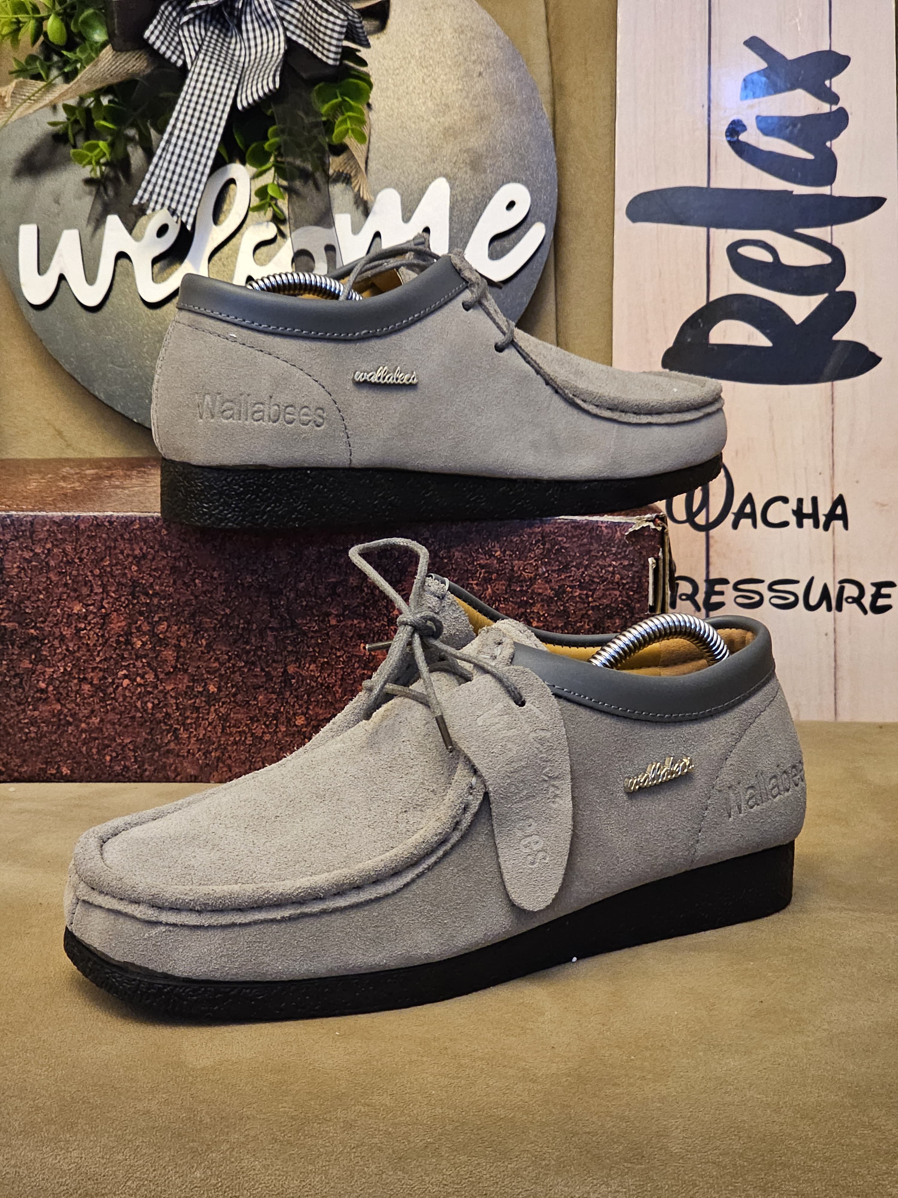 ⚡🔥Original Clarks Wallabees – Genuine Leather, Smart Casual & Durable Description: Step out in timeless style with these high-quality Wallabees. Made from genuine leather with a rubber 🔥very cute🥰