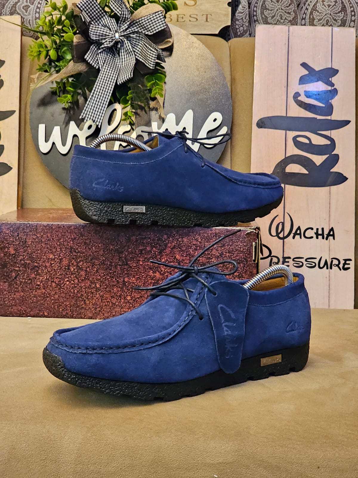 ⚡🔥Original Clarks Wallabees – Genuine Leather, Smart Casual & Durable Description: Step out in timeless style with these high-quality Wallabees. Made from genuine leather with a rubber 🔥very cute🥰
