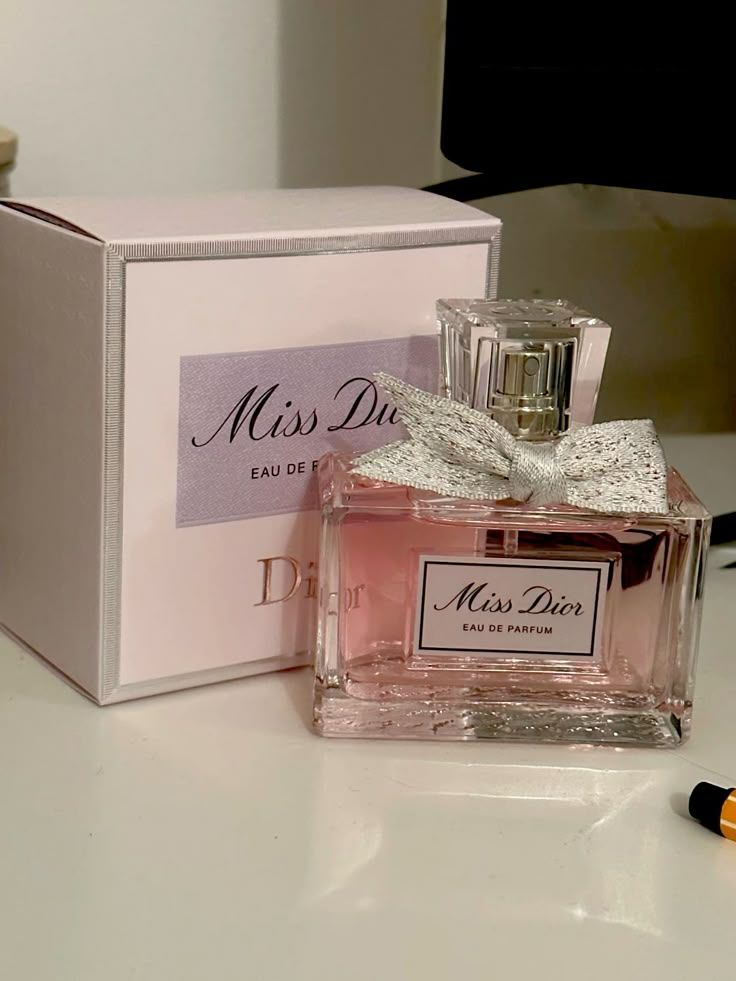 Miss Dior Eau de Parfum (2021) by Dior is a Oriental Floral fragrance for women, Top notes are Iris, Peony and Lily-of-the-Valley; middle notes are Rose, Apricot and Peach; base notes are Vanilla, Mus