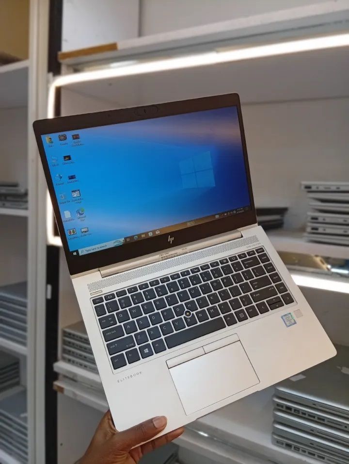 (Special Offer) HP EliteBook 840 G5 Intel Core i5 8th Gen 8GB RAM 256GB SSD 14'' Screen Size Windows 11 Pro Refurbished Laptop Notebook Computer+FREE MOUSE