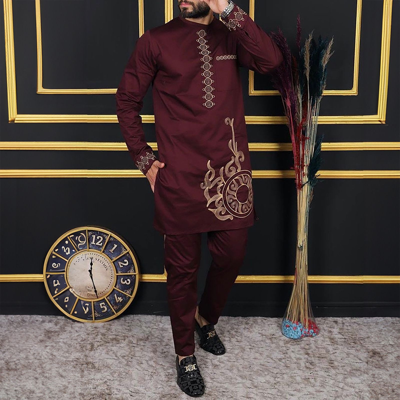 New men's two-piece embroidered African folk style men's suit long sleeve round neck shirt casual pants two-piece suit for casual wedding banquet activities.