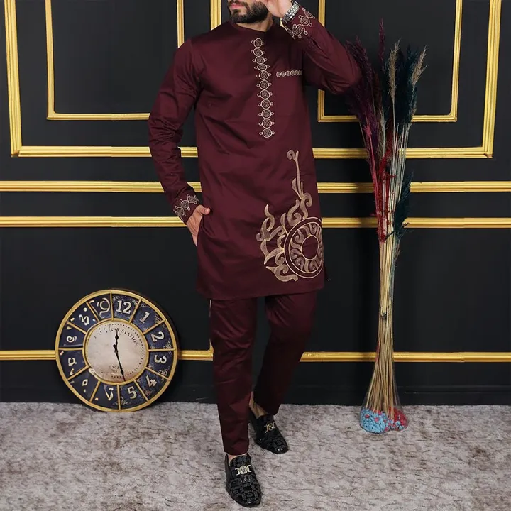 New men's two-piece embroidered African folk style men's suit long sleeve round neck shirt casual pants two-piece suit for casual wedding banquet activities.