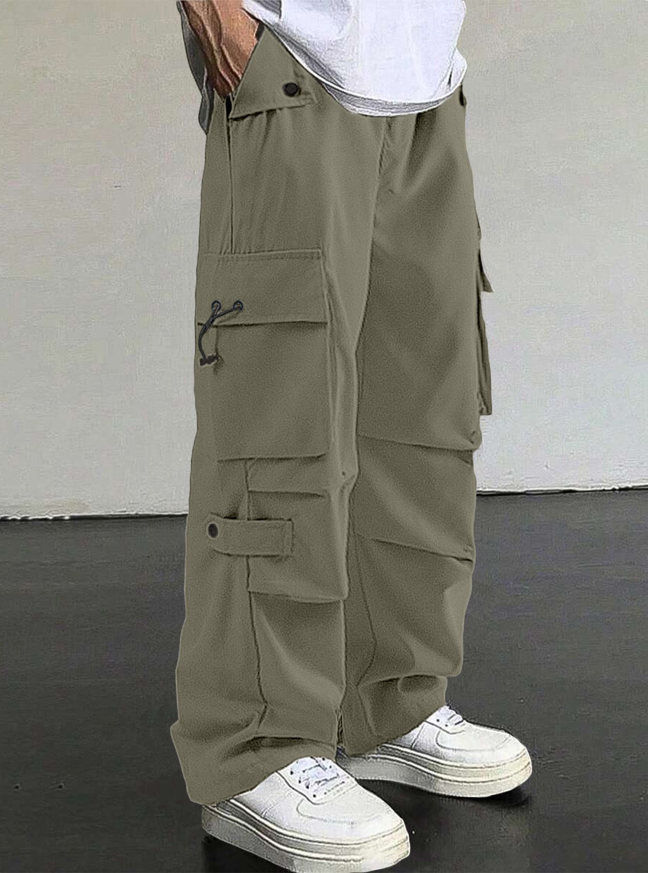 New men's trousers loose wide leg straight casual trousers overalls are suitable for daily leisure commuting sports.