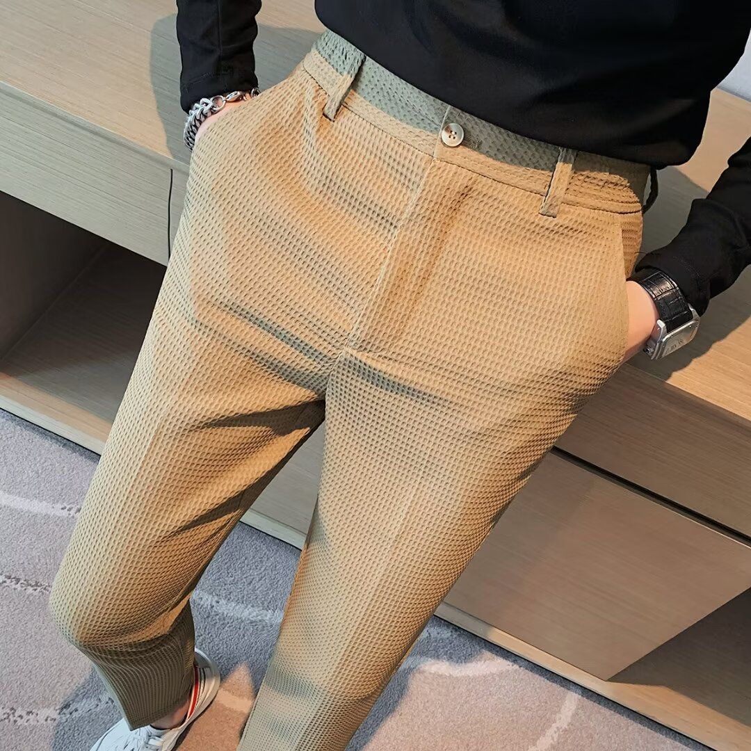 Spring and summer new men's trousers fashion solid color slim straight trousers men's cropped trousers are suitable for daily leisure and commuting.