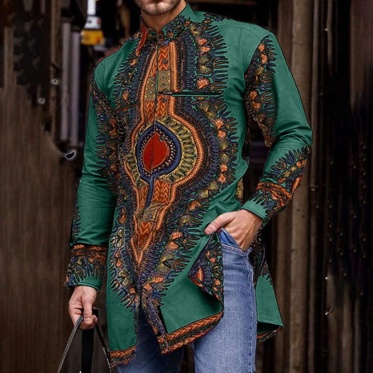 New men's long-sleeved shirts with African ethnic style printed lapels and long-length shirts are suitable for daily leisure commuting banquets.