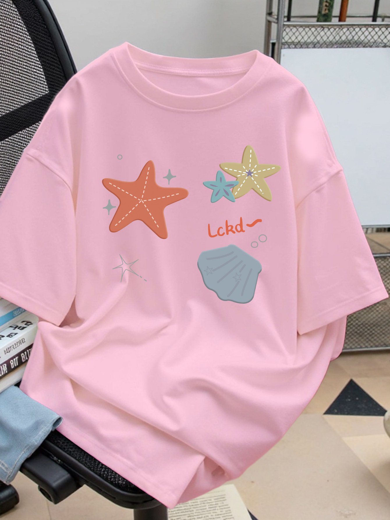 Women Cute Starfish Seashell Graphic T-Shirt  Breathable Casual Crew Neck Short Sleeve Summer Top for Ladies Daily Wear
