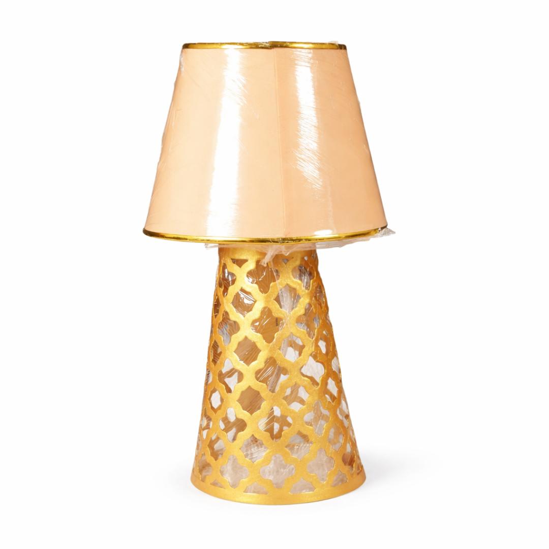 Luxury practical artistic Lamp. great for couples and Gift for loved ones.50cm height 20 cm width. comes with a two colour bulb and a traditional cable switch.