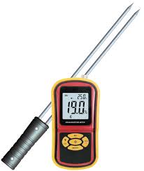GM640 grain moisture meter with dual probe, digital tester for rice, wheat, maize, corn moisture measurement, portable handheld device with LCD display