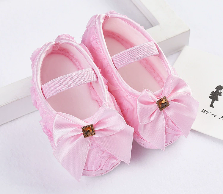 0-18M Baby Girls Shoes High Quality Cloth Baby Shoes Pink Gray White Purple Newborn Crib Shoes Bow Anti-Slip Toddler Prewalkers