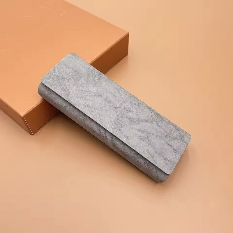 Fashion Magnetic Attraction Glasses Protector Case Durable Portable Protective Eye Glasses Case Eyewear Protective Case Unisex