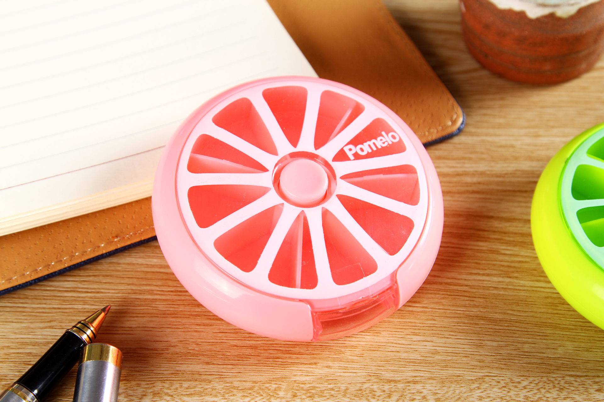 1 PC Outdoor Travel Pill Portable 7 Day Rotating Pill Case Medicine Box Pill Dispenser Vitamin Holder Round Candy Storage Cases T-76-9