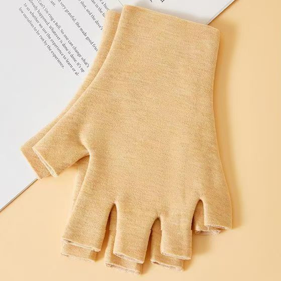 Children's Warm Gloves — Half-Finger, Fingerless, and Touchscreen Styles — Thermal De Velvet, Wool, and Silk Blend — For Boys and Girls (Ages 8–14) — Ideal for Students, Writing, Office Work, and Typi