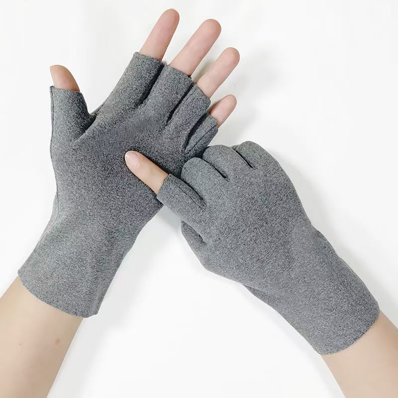 Children's Warm Gloves — Half-Finger, Fingerless, and Touchscreen Styles — Thermal De Velvet, Wool, and Silk Blend — For Boys and Girls (Ages 8–14) — Ideal for Students, Writing, Office Work, and Typi