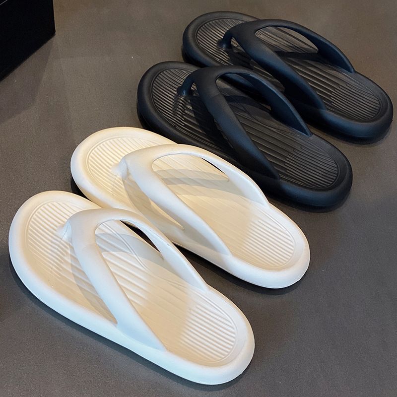 Women's Summer Flip-Flops — Thick-Soled Thong Sandals for Outdoor Wear; New Beach & Couple's Style; Men's Non-Slip Bathroom & Shower Slides