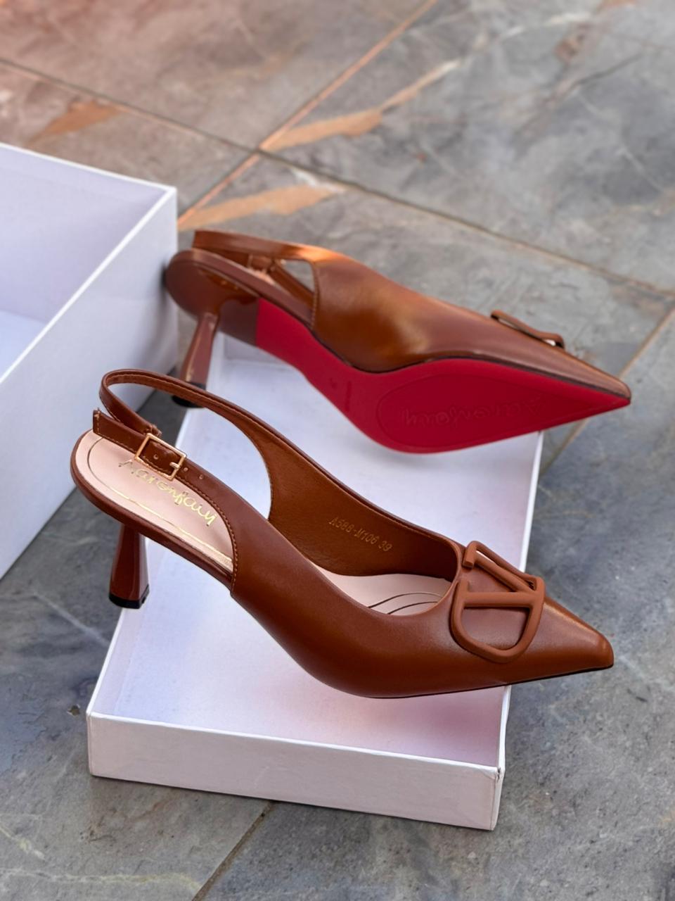 Women's Elegant Pointed Toe Slingback Heels - Kitten Heel Pumps with Red Sole