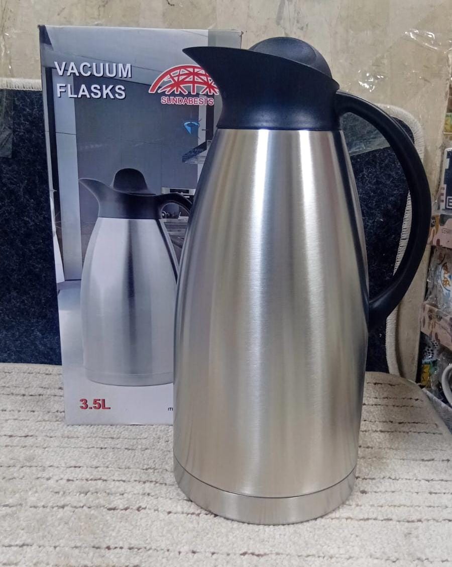 3.5L Sundabest Vacuum Flask – Keep Drinks Hot or Cold!
Perfect for home, office, or outdoor use, the 3.5L Sundabest Vacuum Flask keeps your beverages at the ideal temperature for hours, making it perf