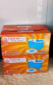 UrK 360° Spin Mop – Hands-Free Cleaning System, Durable microfiber mop for effective dirt and dust removal, Easy wring system reduces strain on hands.