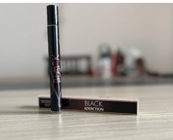 Eau De Parfum Natural Spray Vaporisateur 35ml  collection with a sophisticated, long-lasting scent experience, that can last up to 8 hours or or more on the skin