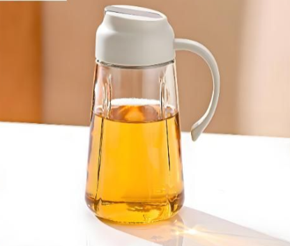 Auto Flip Olive Oil and Vinegar Dispensers Glass Oil Bottle with Non Slip Handle for Soy Sauce Olive Oil Vinegar Kitchen Cooking (650 ML)