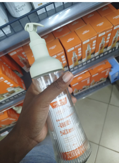 Transparent Solid Glass Oil Dispenser with Acrylic Lid for Home and Pantry Airtight Food Jar Glass Container for Kitchen Free-Flow Pourer Spout, BPA Free, Leak-Proof Lid 2-in-1 glass oil sprayer