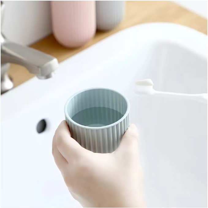 Portable Travel Toothbrush Holder Case – Waterproof Storage Organizer with Strap Keep your toothbrush clean and protected wherever you go with this Portable Travel Toothbrush Holder Case.