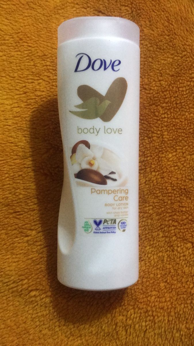 Dove skin care set /Dove Shea Butter & Warm Vanilla Pampering 4-in-1 body care set, which typically includes body wash, body lotion, a beauty bar, and Vaseline Lip Therapy.