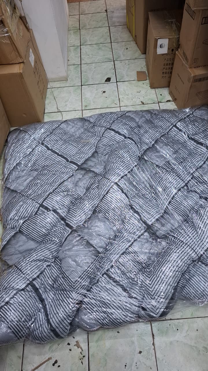 🔥🔥( 5 by 6 )MATTRESS TOPPERS , HIGH QUALITY MATTRESS TOPPERS, PORTABLE MATTRESS TOPPERS, DURABLE MATTRESS TOPPERS.