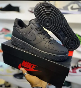 GENERIC LEATHER AIR FORCE 1 BLACK, COLOUR TRIPPLE BLACK, HIGH QUALITY SNEAKERS. AIRFORCE 1 white JORDAN Best shop for Airforce, Air Jordan, Airmax tn, Air force sneakers)