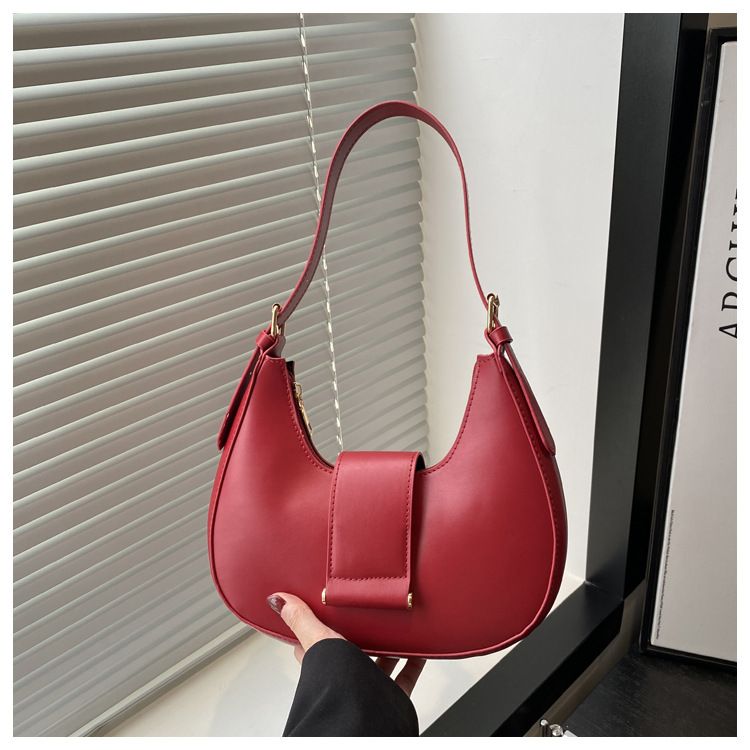 🔥 NEW HOT TREND!!! Women’s Stylish PU Leather Shoulder Saddle Bag – Soft, Casual, Everyday Handbag with Phone Pocket
