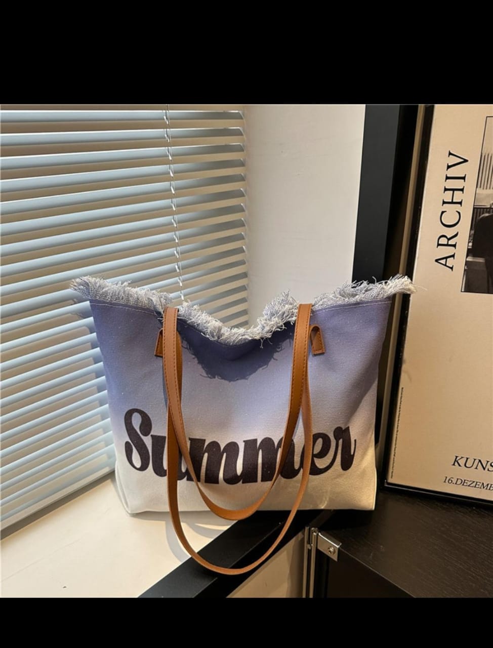 Tote Bag 
New Arrival Large Capacity Canvas Bag, Tote Shoulder Bag, Its a Cross Body Bag For Women