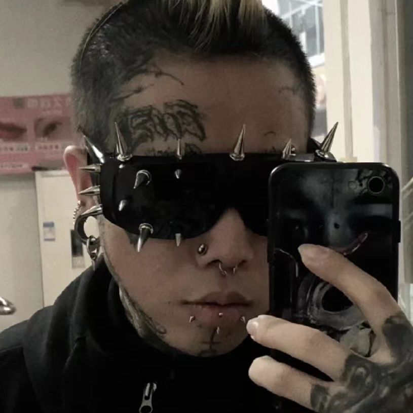Spike Sunglasses Punk Rivet Goggles Men Women Futuristic Shield Shades UV400 Party Rave Eyewear