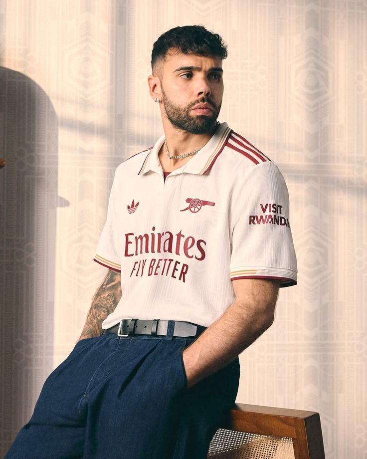 Arsenal 2025/26 Away Kit | Collared Heritage Jersey | Lightning Bolt Edition